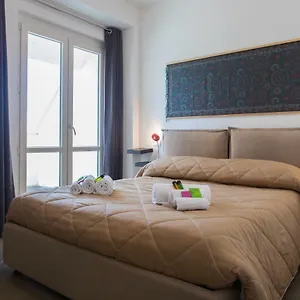 Overseas - Penthouse - Attico - Palazzo San Matteo - Appartement